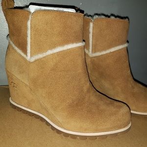 UGG NEW!